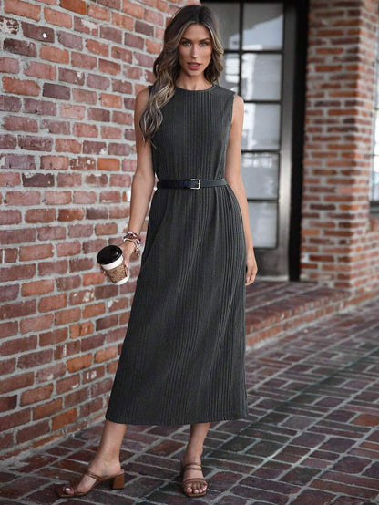 LUNE Casual Round Neck Sleeveless Long Midi Dress